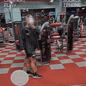 Meet your Posher, Jason